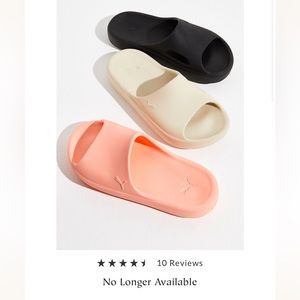 Shibui puma sandals in white. Size 5 mens/8 women